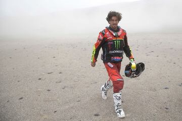 Tercera etapa entre San Juan de Marcona y Arequipa. El español Joan Barreda abandonó el Dakar tras perderse en un barranco sin salida.