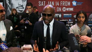 Floyd Mayweather durante una conferencia de prensa.