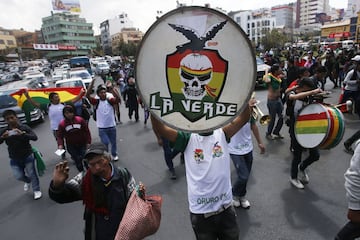 Los hinchas de la Roja se toman el Hernando Siles