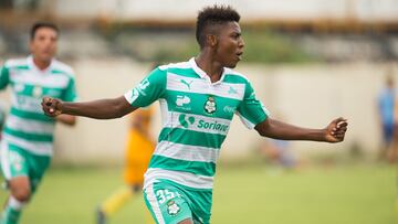 Joao Maleck sigue registrado con Santos Laguna