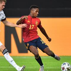 Es diferente a todo lo que tiene España, así fue el debut de Ansu Fati con 17 años: osadía y regate