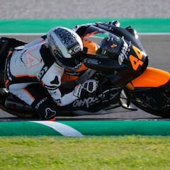 Fernández debuta con el Estrella Galicia y Canet, en Moto2