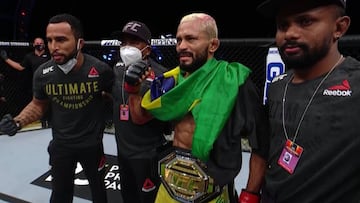 Deiveson Figueiredo festeja su triunfo en el UFC Fight Island 2.