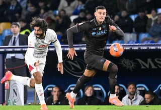 Los penaltis llevan al Nápoles a los cuartos de Copa Italia