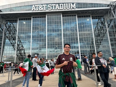 Mexicanos lucen el nuevo jersey de la Selección Mexicana en la Nations League