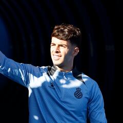 A Álvaro Aguado no le agobia el descenso