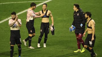 Wu Lei y Javi López, en Lleida.