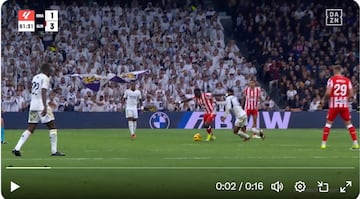 El jugador del Almer¨ªa arranca conduciendo el bal¨®n pero en la salida suelta el brazo hacia atr¨¢s impactando en la cara del jugador del Real Madrid. La jugada acab¨® en el tercer gol del Almer¨ªa obra de Arribas que finalmente fue anulado por Hern¨¢ndez Maeso.