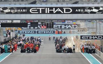 Bottas gana la última carrera de la temporada