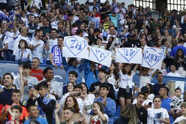 La afici¨®n del Real Zaragoza mostr¨® en todo momento su cari?o a Zapater.