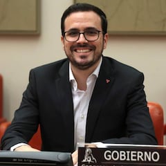 Los motivos por los que el Gobierno prohibirá los números 902