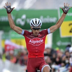 Spilak se exhibe e Izagirre se queda otra vez muy cerca