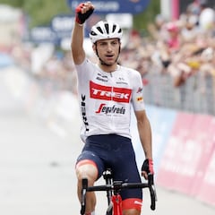 Ciccone se resarce en el Giro y los favoritos renuncian a la lucha