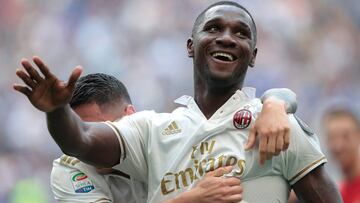 Cristian Zapata celebrando quizás el mejor gol con el Milan en un clásico ante el Inter. Esto es lo que le puede aportar Gattuso a Zapata en el Milan