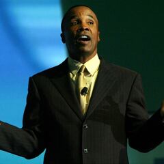 Manny Pacquiao recibe guía de Sugar Ray Leonard para volver al ring a los 46 años