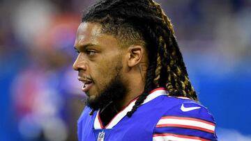 FILE PHOTO: FILE PHOTO: Nov 20, 2022; Detroit, Michigan, USA; Buffalo Bills safety Damar Hamlin warms up before a game against the Cleveland Browns at Ford Field. / Lon Horwedel-USA TODAY Sports/File Photo