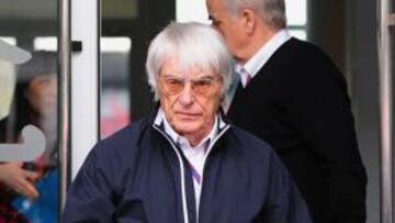 Ecclestone, libre de corrupción pero aún se enfrenta al soborno
