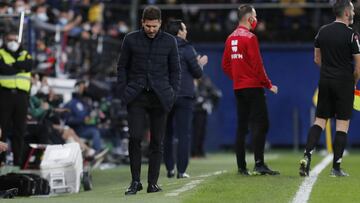 Simeone, durante el partido contra el Villarreal. 