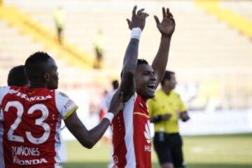 Santa Fe visitó a Chicó en el estadio de Techo