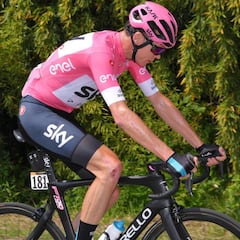 Froome sentencia el Giro y Nieve se exhibe para ganar la etapa