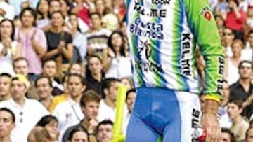 <b>UN AÑO EXCEPCIONAL.</B> Aitor González, ganador de tres etapas en la Vuelta a España y dos en el Giro de Italia, puso el broche de oro en el Santiago Bernabéu con su triunfo general en la ronda española.