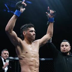 Urbina arrolla a Treviño en Texas