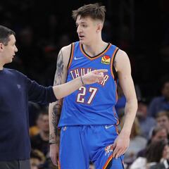 What NBA games are on today, Friday 1 April?