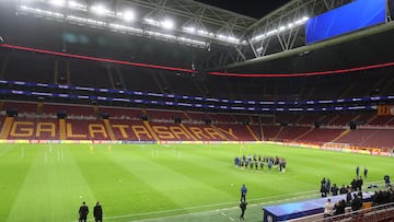 El Atlético, en el último entrenamiento sobre el césped del RAMS Park antes de medirse al Galatasaray.