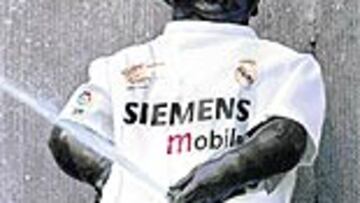 <b>MANNEKENM PIS CENTENARIO.</b> Se le vestirá de blanco este sábado.