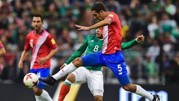 Borges jug&oacute; los 90 minutos en la derrota de Costa Rica frente a Mexico (2-0)