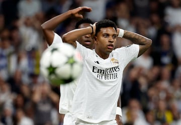 Soccer Football - Champions League - Real Madrid v Borussia Dortmund - Santiago Bernabeu, Madrid, Spain - October 22, 2024 Real Madrid's Rodrygo reacts after he misses a chance to score REUTERS/Juan Medina