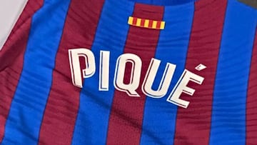 Piqué gifts Joaquín his shirt with special dedication