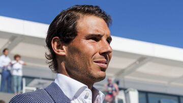 El tenista Rafael Nadal asiste a la graduación de los alumnos de American International School of Mallorca, hoy en su academia de Manacor.