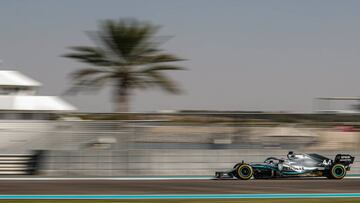 44 HAMILTON Lewis (gbr), Mercedes AMG F1 GP W10 Hybrid EQ Power+, action during the 2019 Formula One World Championship, Abu Dhabi Grand Prix from November 28 to december 1 in Yas Marina - Photo Frederic Le Floc&#039;h / DPPI
 
 
 29/11/2019 ONLY FOR USE IN SPAIN