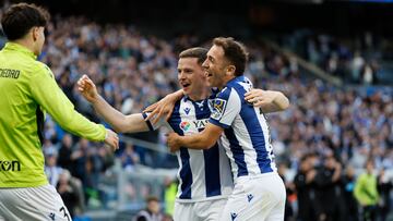 La Real sufre para doblegar al colista