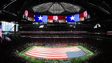 El estadio llama la atención por su techo circular retráctil y la pantalla que rodea toda la parte superior del recinto. En total, tuvo una inversión de $1.6 mil millones de dólares y alberga los juegos de local de los Falcons, el Atlanta United y algunos encuentros de la NCAA.