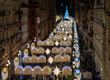 La fecha oficial por parte del Ayuntamiento es el 29 de noviembre, tal y como se señaló cuando se anunció el comienzo del montaje de la luces.