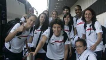<b>ASPIRAN AL ORO. </b>Las jugadoras de la Selección, antes de partir para el Eurobasket de Polonia.