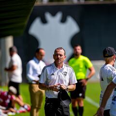 Alberto González vuelve al banquillo ante un notable Real Valladolid