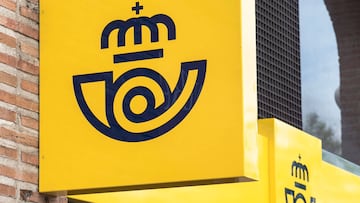 Encadena 19 años de contratos temporales en Correos, la compañía le despide y la Justicia sentencia: improcedente y 3.000 euros