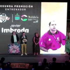 El momento más emotivo del Hall of fame: gran recuerdo a Javier Imbroda desde La Cartuja