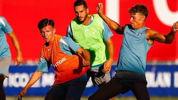 Rubén Gómez, en un entrenamiento con el primer equipo del Atlético.