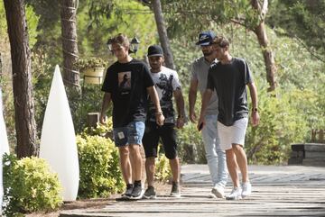Denis Suárez, Douglas, André Gomes y Sergi Roberto.