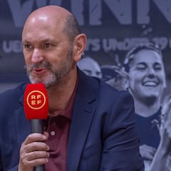 Louzán respalda a los árbitros