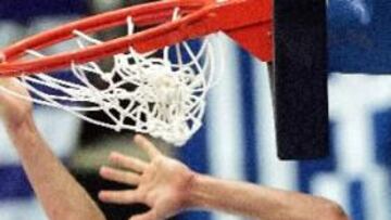 <b>ÚLTIMO VUELO.</b> Dirk Nowitzki protagonizó su último vuelo en un Mundial por el que ha pasado más bien inadvertido.