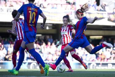 Atlético and Barcelona battle for the Liga femenina