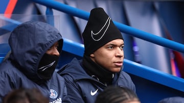 In Ligue 1, the Paris Saint-Germain forward continues to be less involved under Luis Enrique that he would probably like, and that causes an issue.