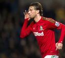 Michu conquista Stamford Bridge y encarrila la eliminatoria
