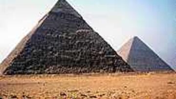 40 siglos les contemplan