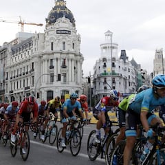 La Vuelta, a debate en el estreno de Conectad@s en AS